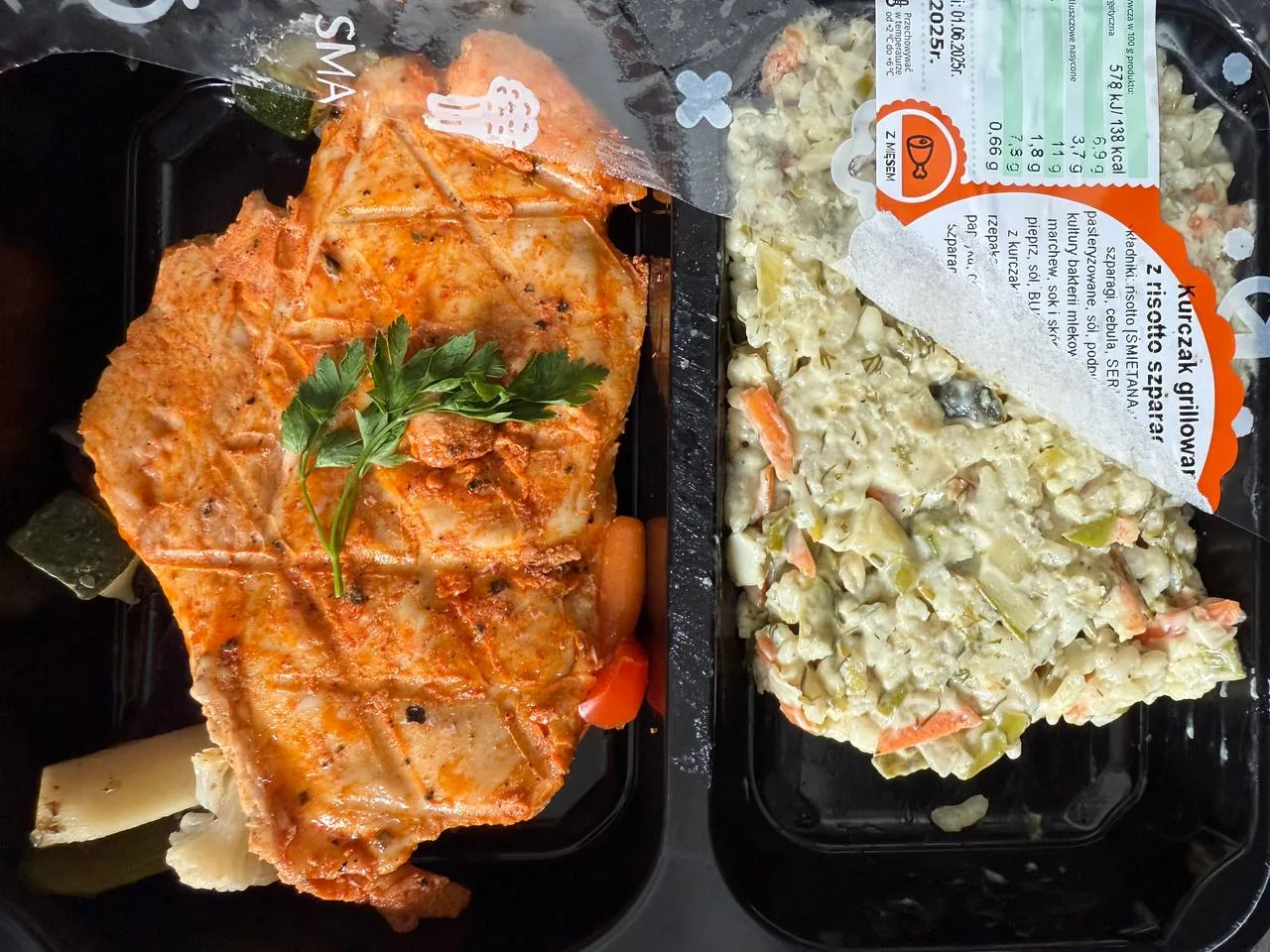 Zdjęcie ilustrujące analizę wywiadu medycznego i chorób współistniejących w programie online Med4Slim