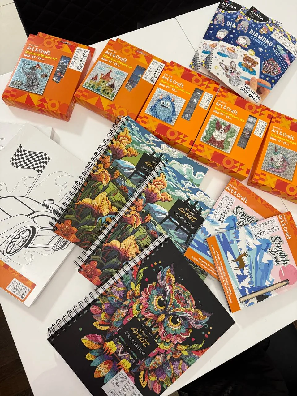 Portretowe zdjęcie o nieczytelnej treści tekstowej, użyte jako ilustracja artykułu o lekach na otyłość na receptę