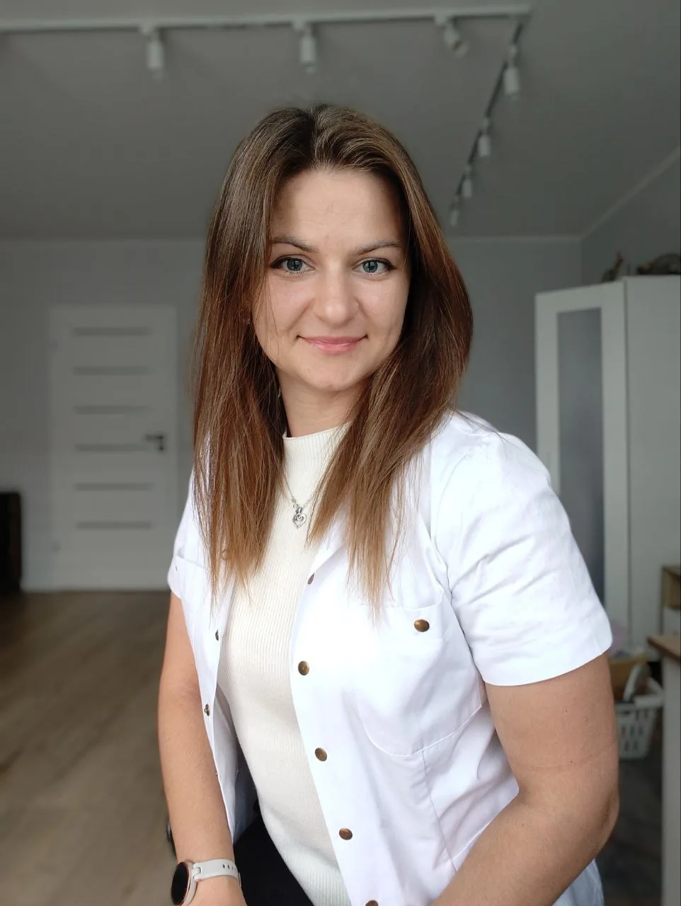 portretowa fotografia osoby, ujęcie pionowe