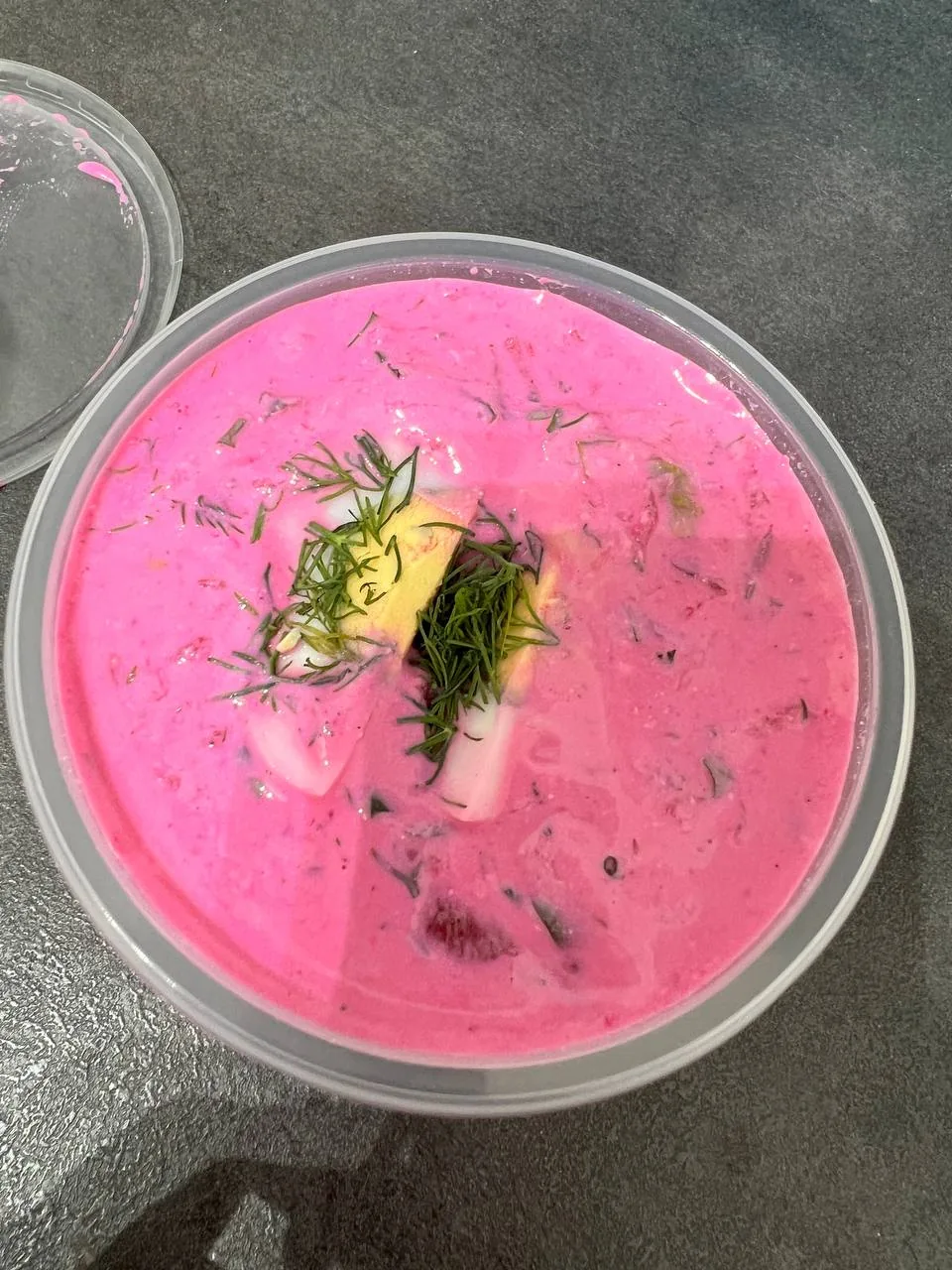 Portretowa fotografia użyta jako grafika hero przy treści o osobach rozważających leczenie GLP-1 po nieskutecznych dietach